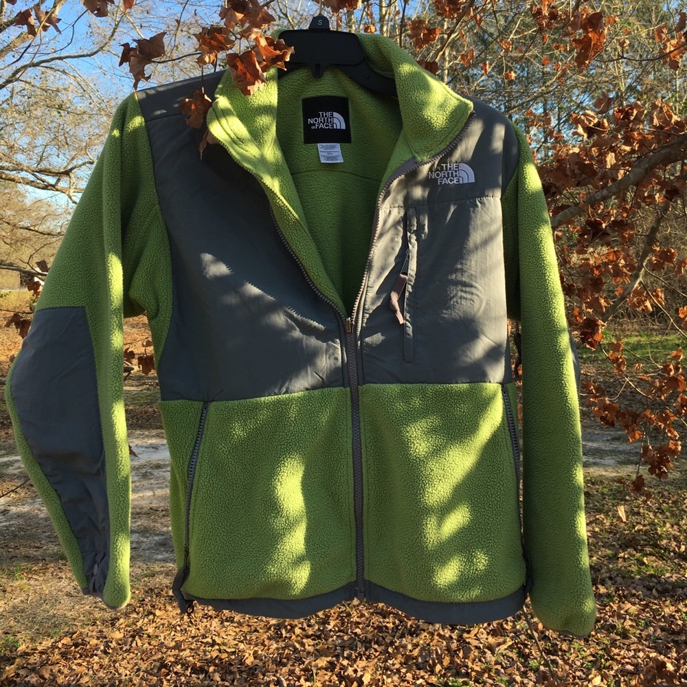 Women’s Medium Green North Face Jacket